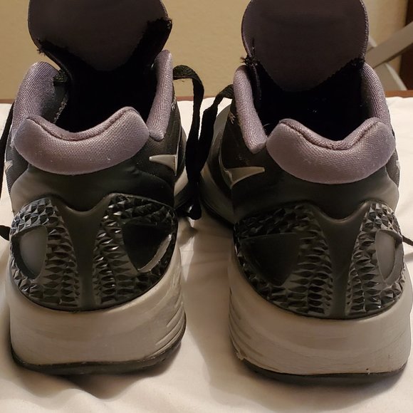 Nike Volley Zoom Hyperspike, Black Training Shoes - Picture 4 of 12